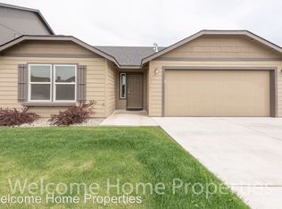 1411 SW Greeley St, College Place, WA 99324