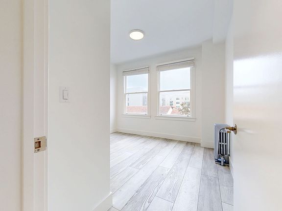 5th image of 17 Hermann St #403
