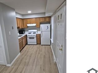 2714 Titan St, Philadelphia, PA 19146