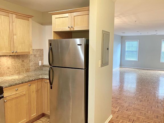 2nd image of 26 Church St APT 23