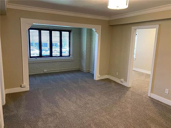 3rd image of 700 W 48th St APT 103