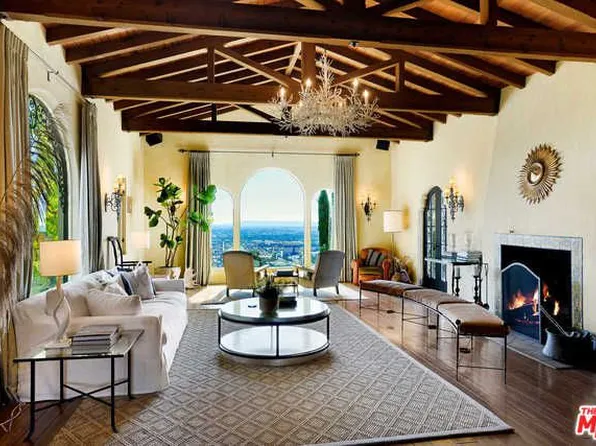 2311 N Alto Oak Dr, Los Angeles, CA 90068