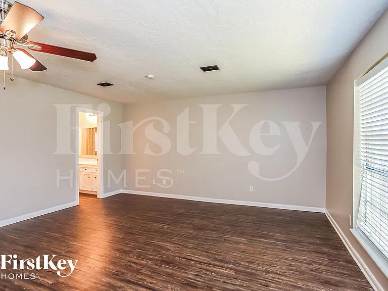 6511 Misty Spring Ln — Photo 9