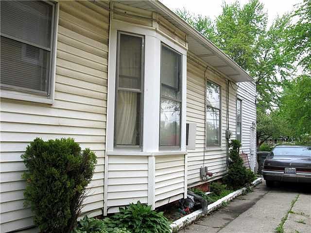 2nd image of 1524 Pinewood Ave
