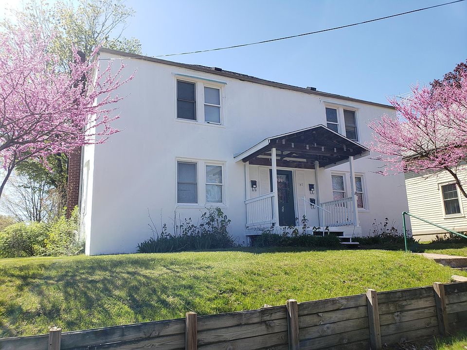 1st image of 22 Market St #1