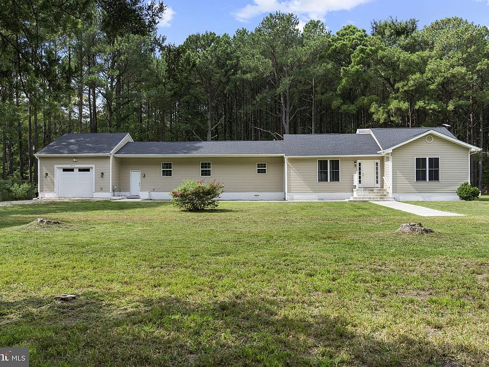 1st image of 5904 Castle Haven Rd