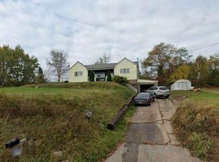 4819 Garvers Ferry Rd, New Kensington, PA 15068