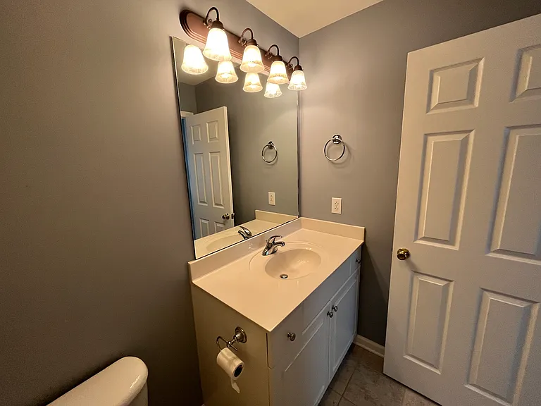 1120 Skyline Dr #5 — Photo 18