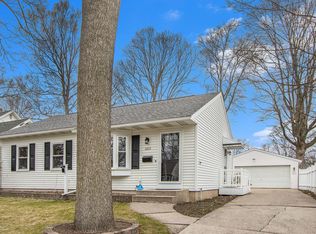 2213 Lakeway Ave, Kalamazoo, MI 49001