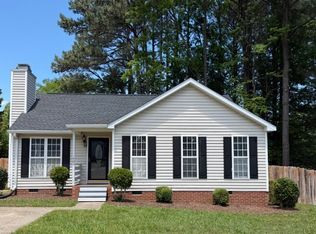 401 Flagg Rd, Holly Springs, NC 27540