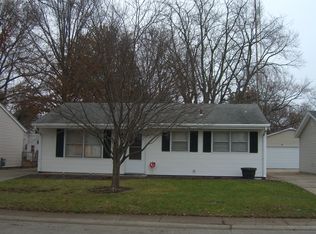 1812 Fairmont Dr, Springfield, IL 62702