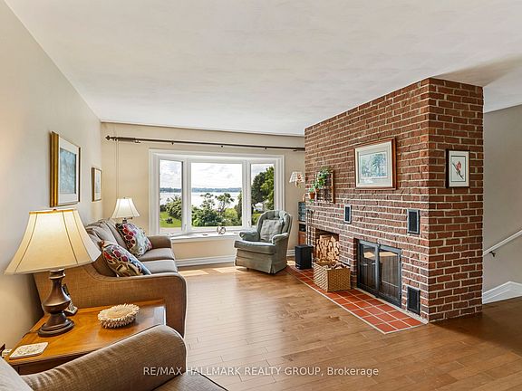 5th image of 22 Saint Lawrence Ct