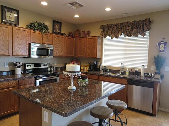5th image of 2606 W Sunset Way