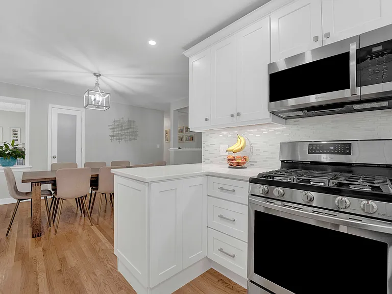 778 S Linden Ave — Photo 10