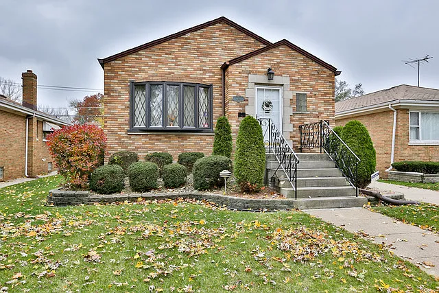 439 Webb St photo 1