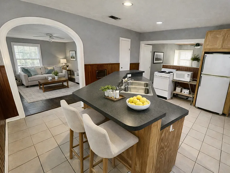 3232 Cockrell Ave — Photo 3