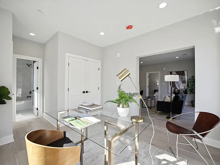 2019 M St NE #7 — Photo 14