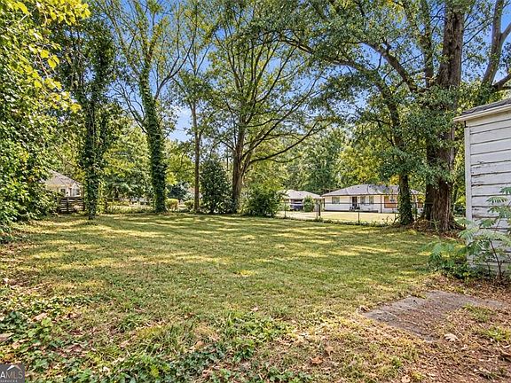 5th image of 2870 McAfee Rd