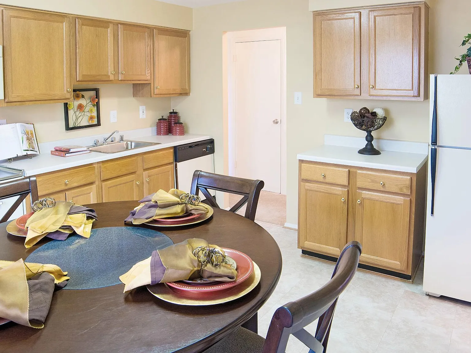 Security Park Apartments — Photo 4