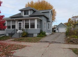 718 E 9th St, Winona, MN 55987
