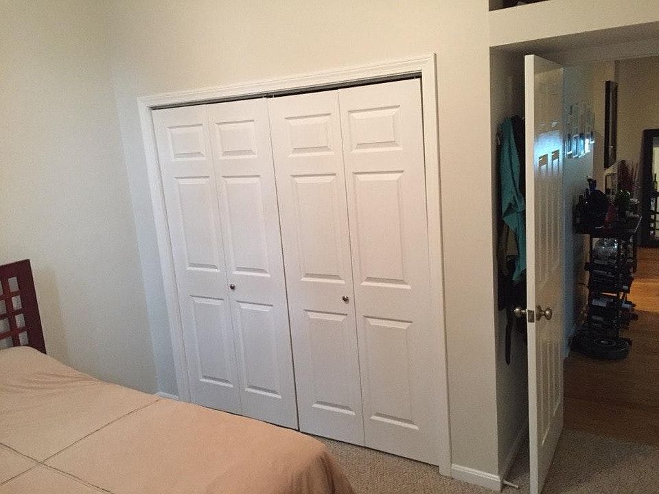 Guest bedroom