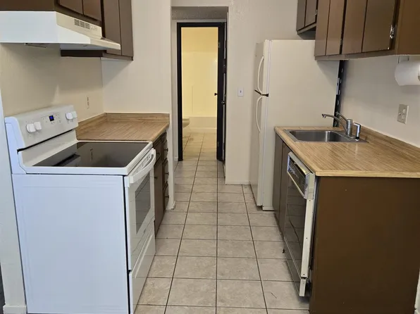 4604 Neil Rd APT 157, Reno, NV 89502