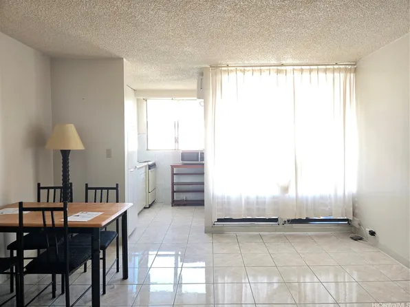 747 Amana St APT 1515, Honolulu, HI 96814