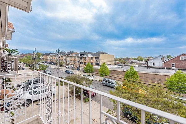 Rented by Bouklis Group | media 1