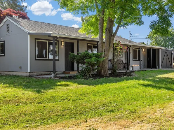 50 SE O'Leary Street, Oak Harbor, WA 98277