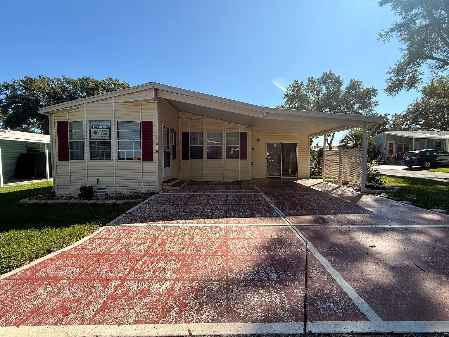 3 bed, 1400 sqft, $1,800 — Photo 2