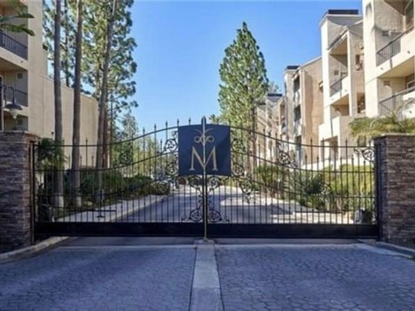 21450 Burbank Blvd APT 212