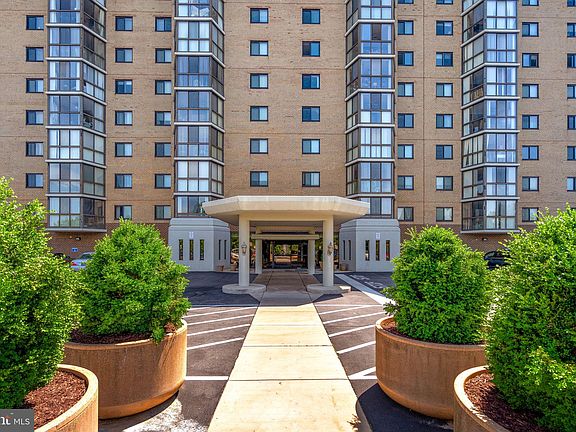 3rd image of 3330 N Leisure World Blvd #5-608