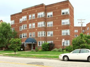 12021 Edgewater Dr APT 104, Lakewood, OH 44107