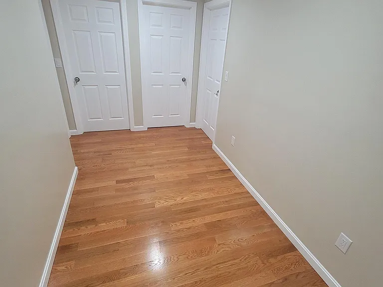 31 Hamilton St — Photo 20