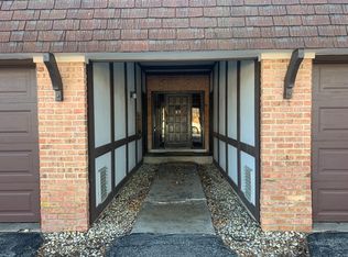 233 W Lake Cook Rd APT 4, Palatine, IL 60074