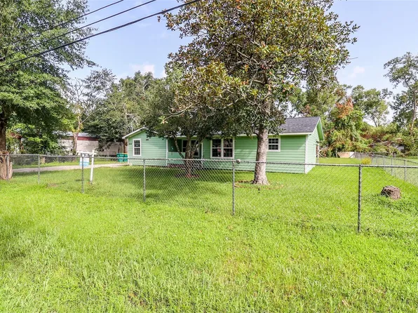 312 McMillan St, Conroe, TX 77301