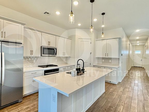 5th image of 4437 W Mountain Laural Dr