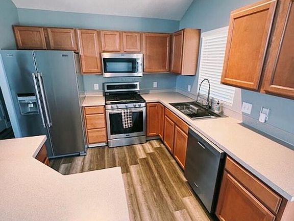 3rd image of 1628 S Park Dr SE