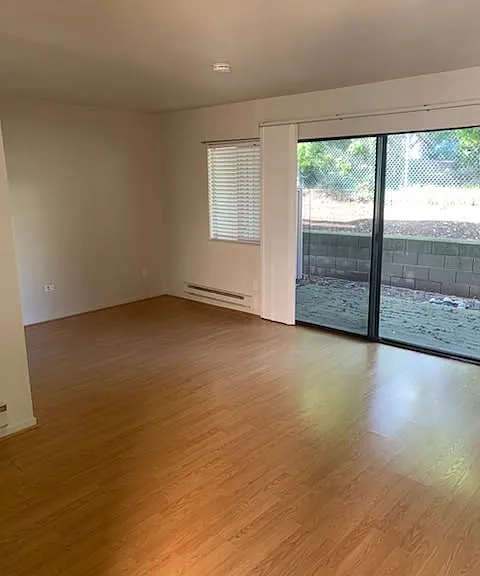 300 Glenwood Cir #190 — Photo 2