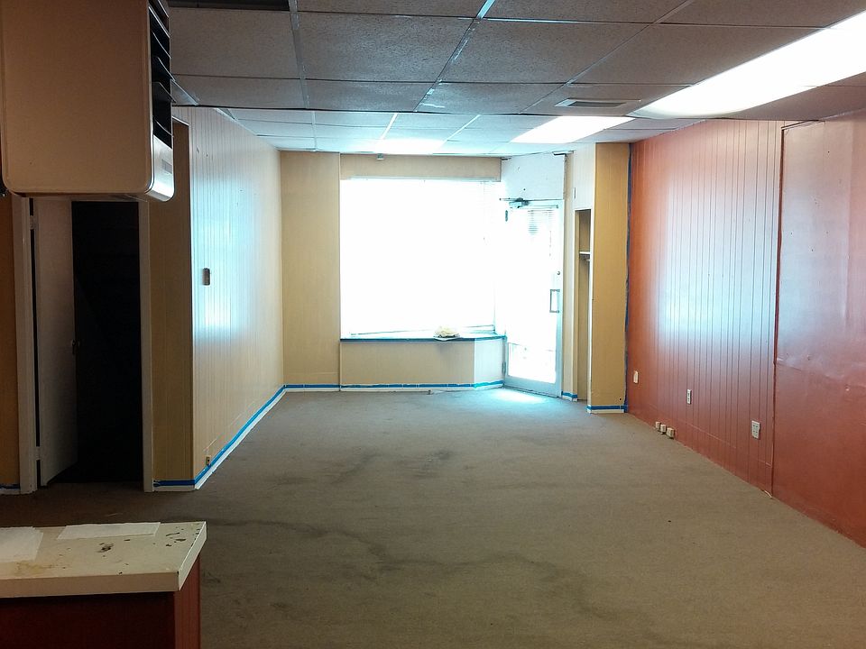 1st image of 208 Franklin St #Storefront