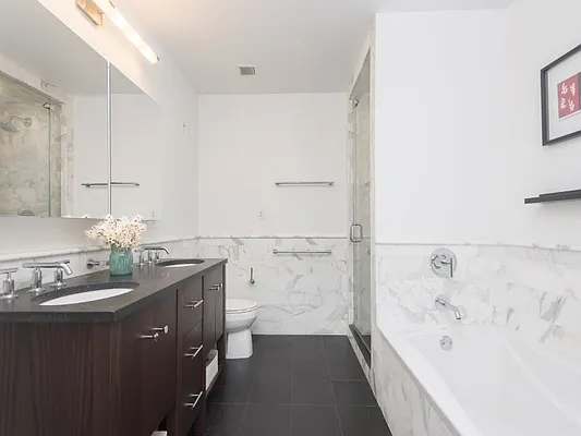 Sold by Sotheby's International Realty | media 14