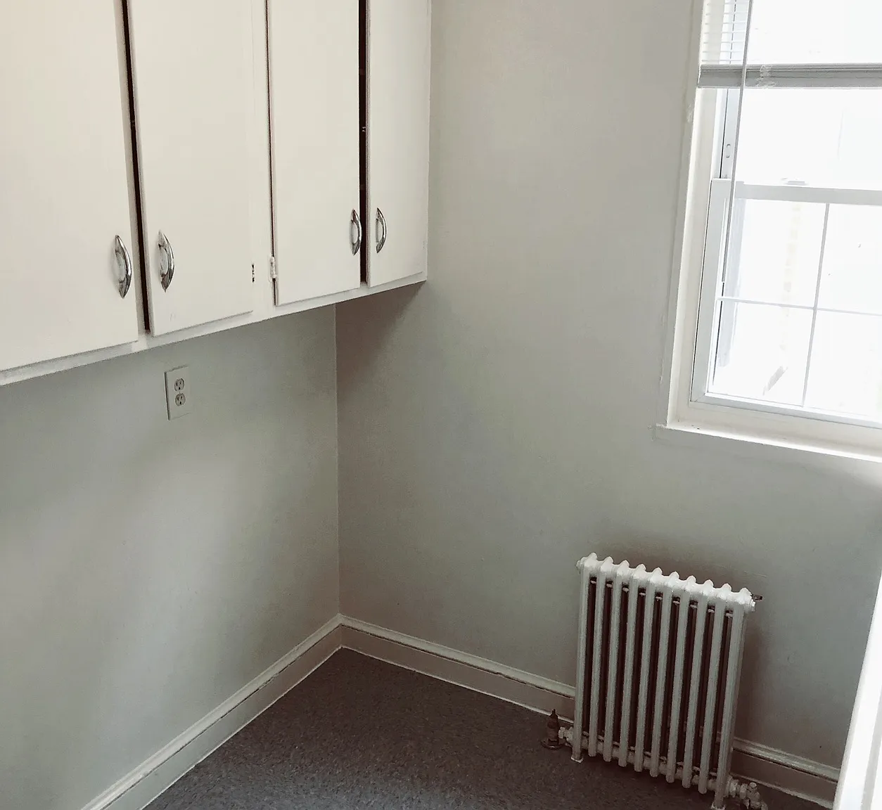 3 bed, 900 sqft, $1,695 — Photo 2