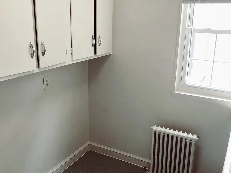 100 Schuyler Rd #204 — Photo 2