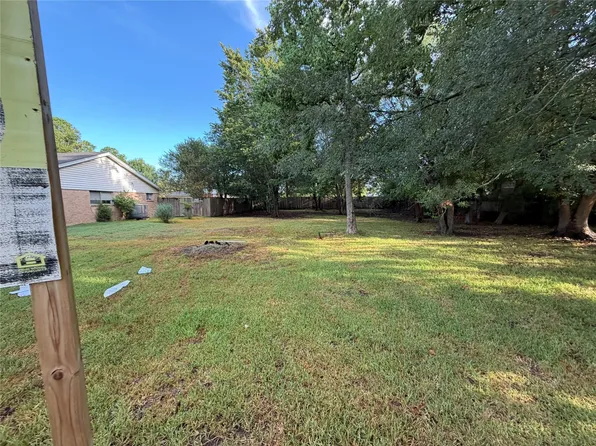442 Baywood St, La Porte, TX 77571