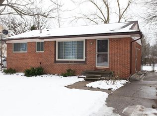 2960 Sharon Dr, Ann Arbor, MI 48108