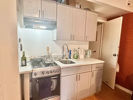 Rented by Corcoran | media 6