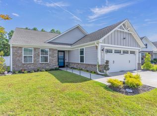 922 Daylily Cir, Leland, NC 28451