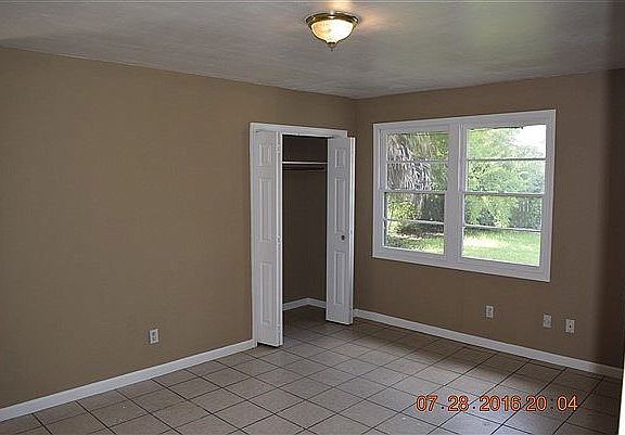 5th image of 1820 Mirabeau Ave