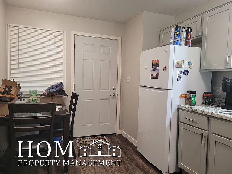 109 7th St NW — Photo 5