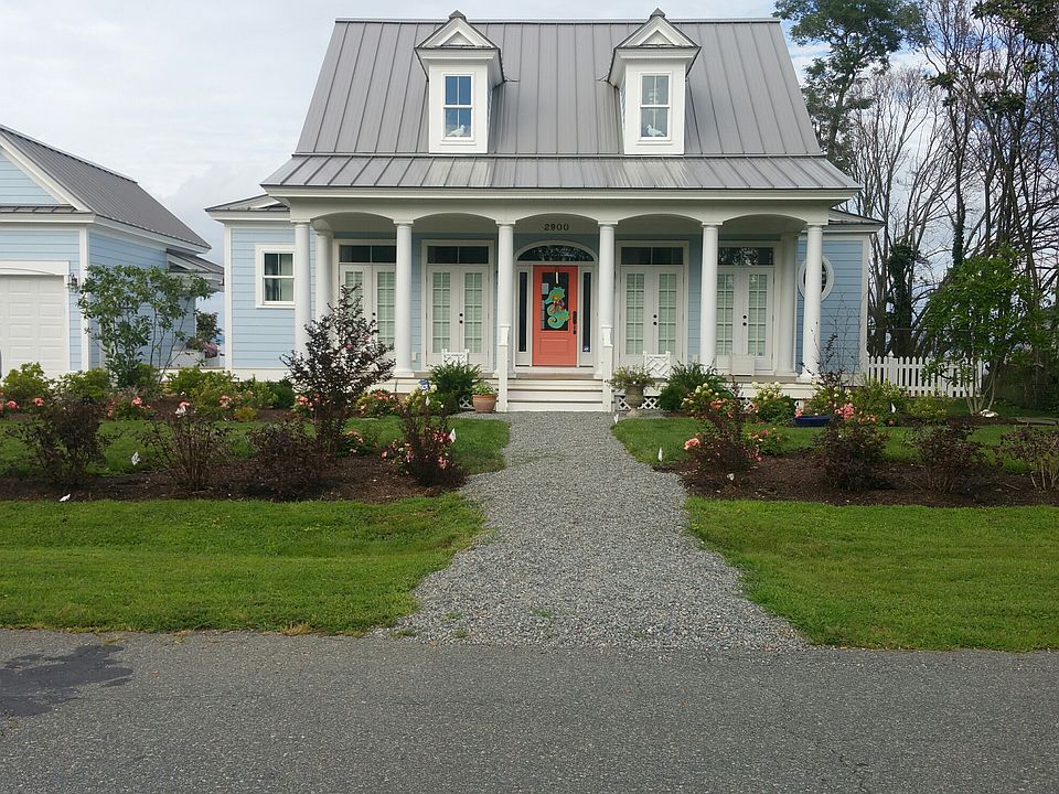 1st image of 2900 Riverview Dr